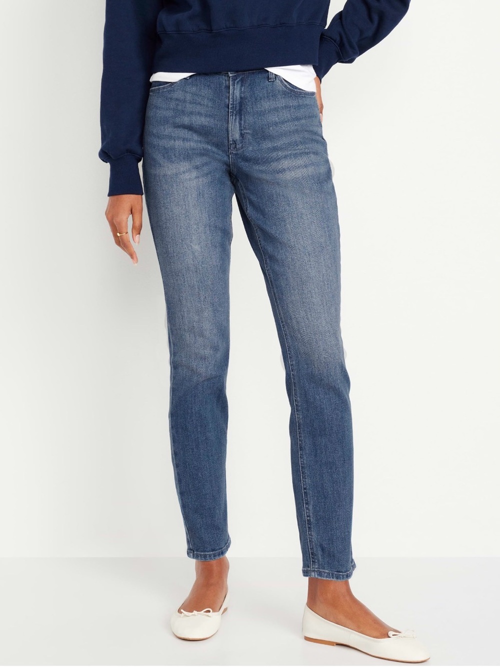 Old Navy Women's Mid Blue Straight-Leg Jeans